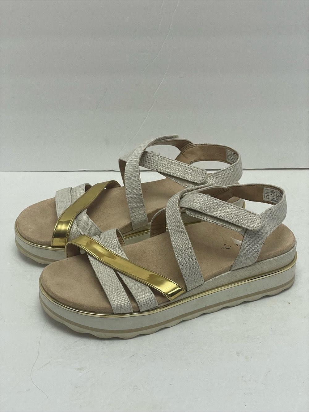 Vionic Kellyn size 9 Flatform Wedge Sandals comfort Resortwear